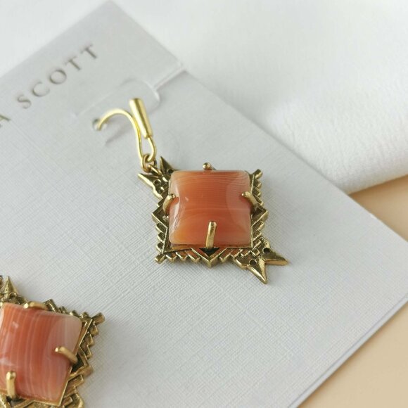 NEW Kendra Scott Cass Vintage Gold Orange Banded Agate Earrings - Picture 2 of 3